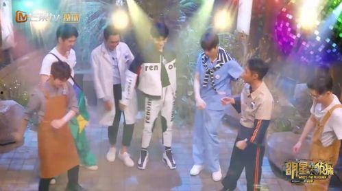 娱乐吃瓜酱甩手舞